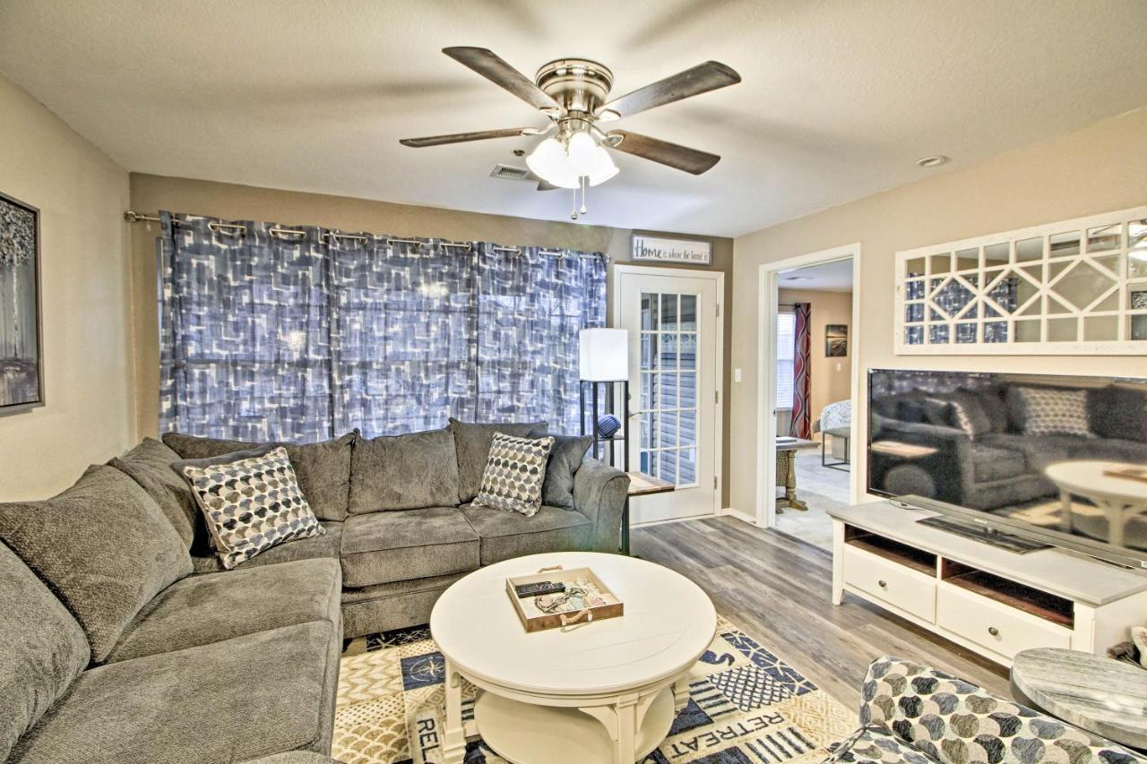 Updated Lake Taneycomo Condo With Screened Porch! Branson Luaran gambar